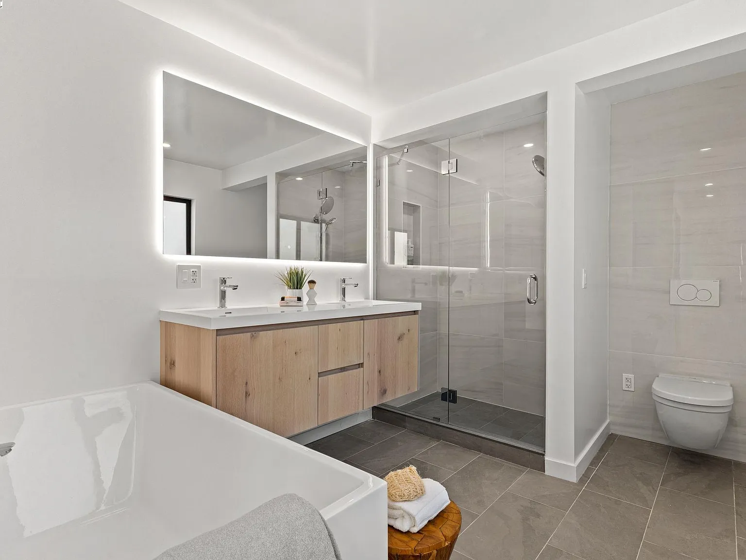 Bathroom photo 1